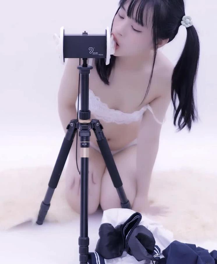 0625114823.jpg 晓美会员ASMR舔耳视频